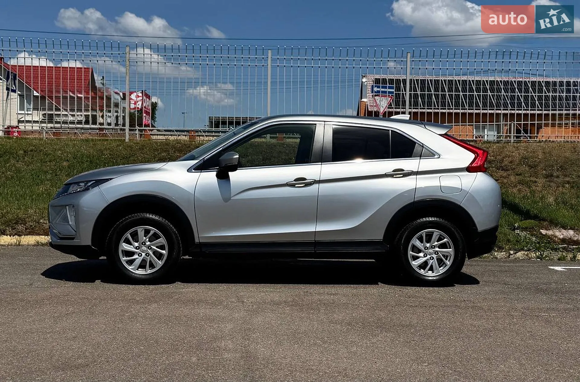 2018 Mitsubishi Eclipse Cross - мініатюра 8