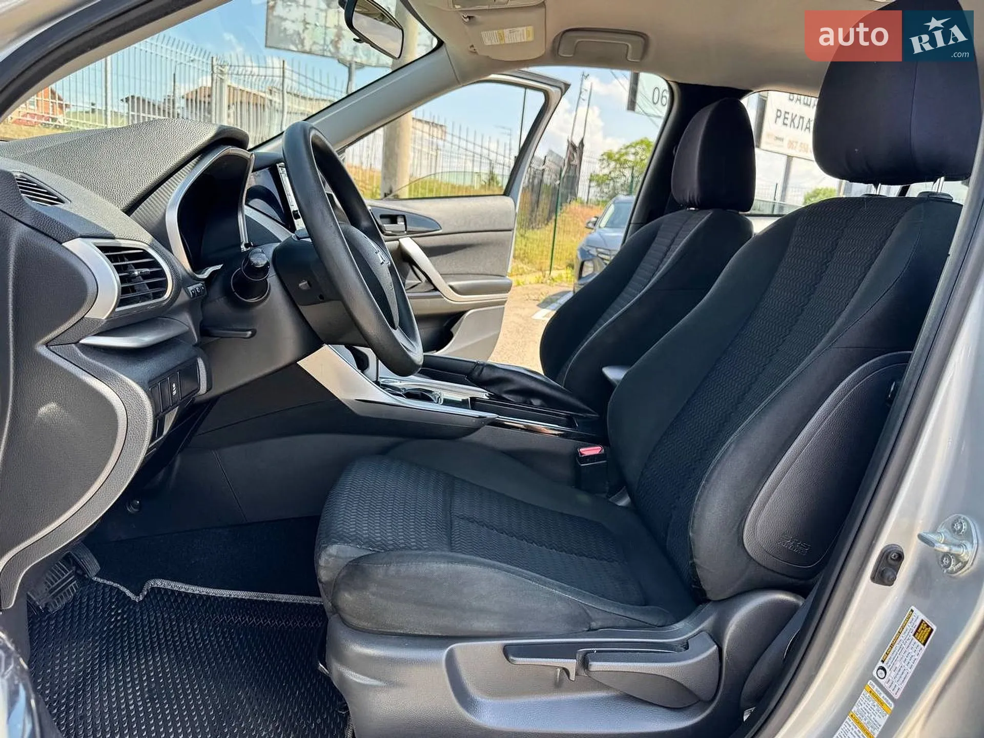 2018 Mitsubishi Eclipse Cross - мініатюра 19