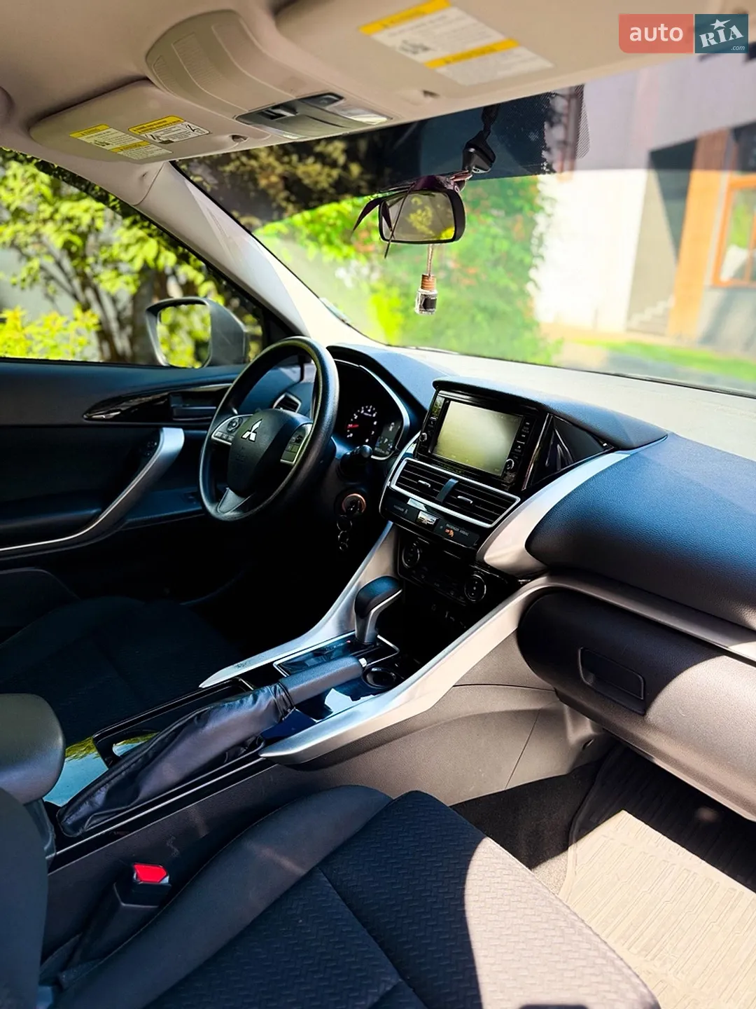 2019 Mitsubishi Eclipse Cross - мініатюра 11