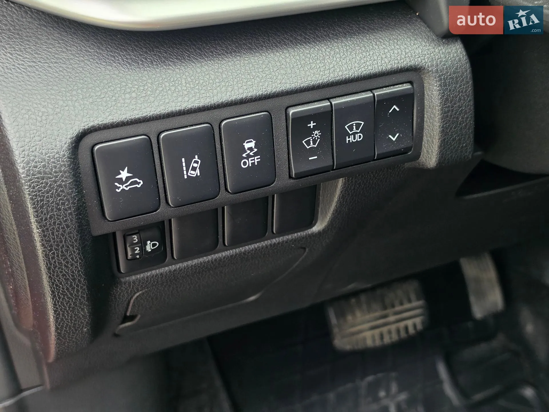 2018 Mitsubishi Eclipse Cross - мініатюра 27