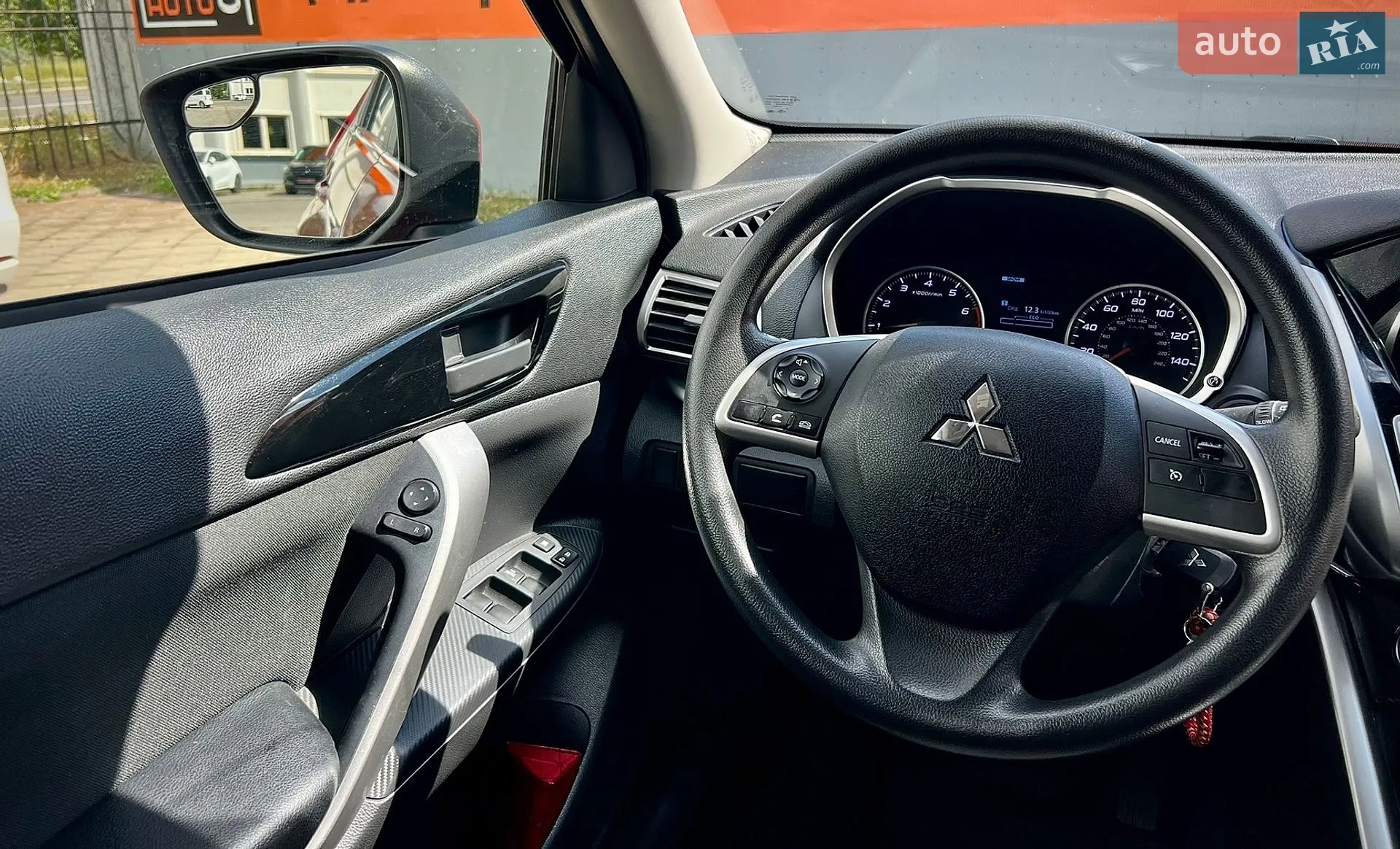 2019 Mitsubishi Eclipse Cross - мініатюра 12