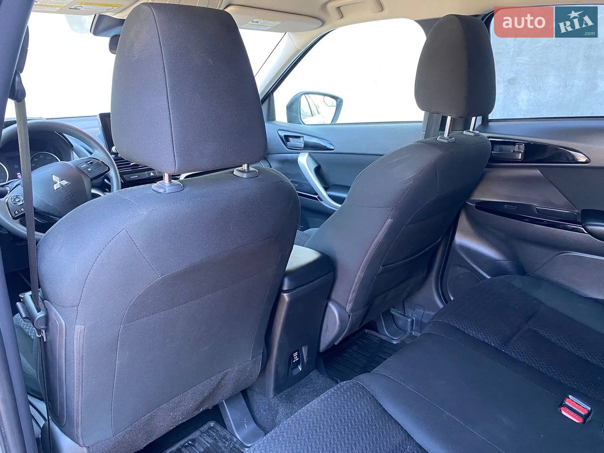 2021 Mitsubishi Eclipse Cross - мініатюра 19