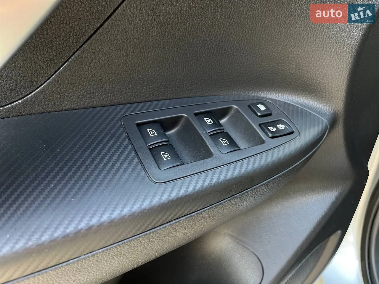 2021 Mitsubishi Eclipse Cross - мініатюра 21