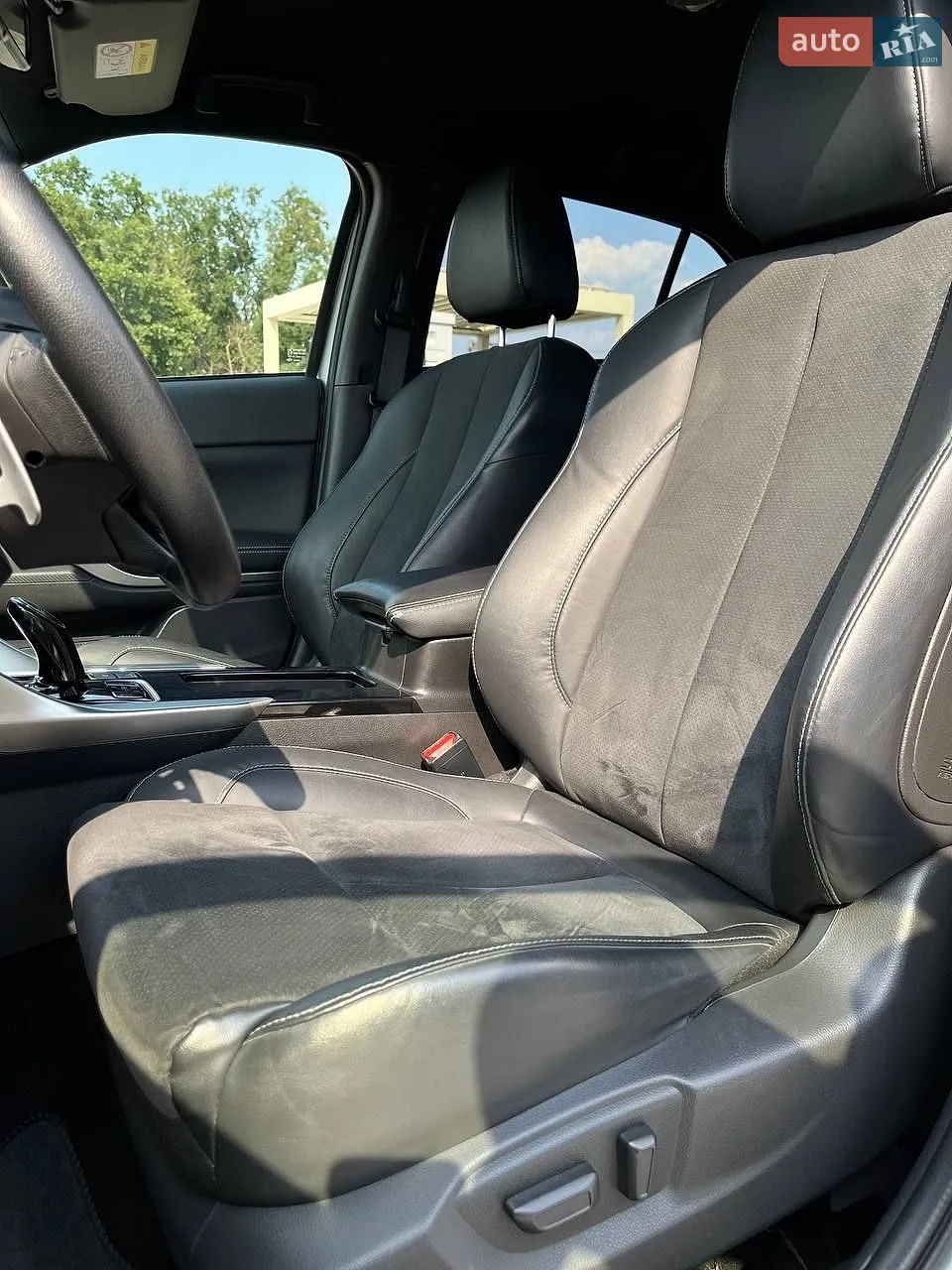 2021 Mitsubishi Eclipse Cross - мініатюра 23