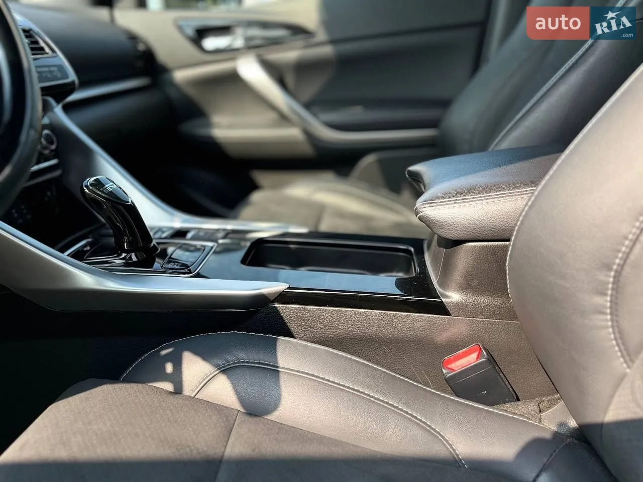 2021 Mitsubishi Eclipse Cross - мініатюра 41