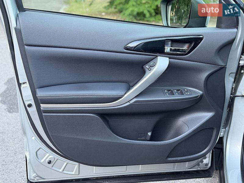 Внедорожник / Кроссовер Mitsubishi Eclipse Cross 2021 в Киеве фото 36 Внедорожник / Кроссовер Mitsubishi Eclipse Cross 2021 в Киеве