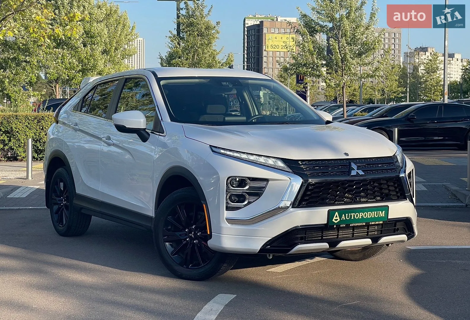 2022 Mitsubishi Eclipse Cross - фото 1