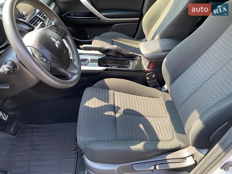 Внедорожник / Кроссовер Mitsubishi Eclipse Cross 2021 в Киеве