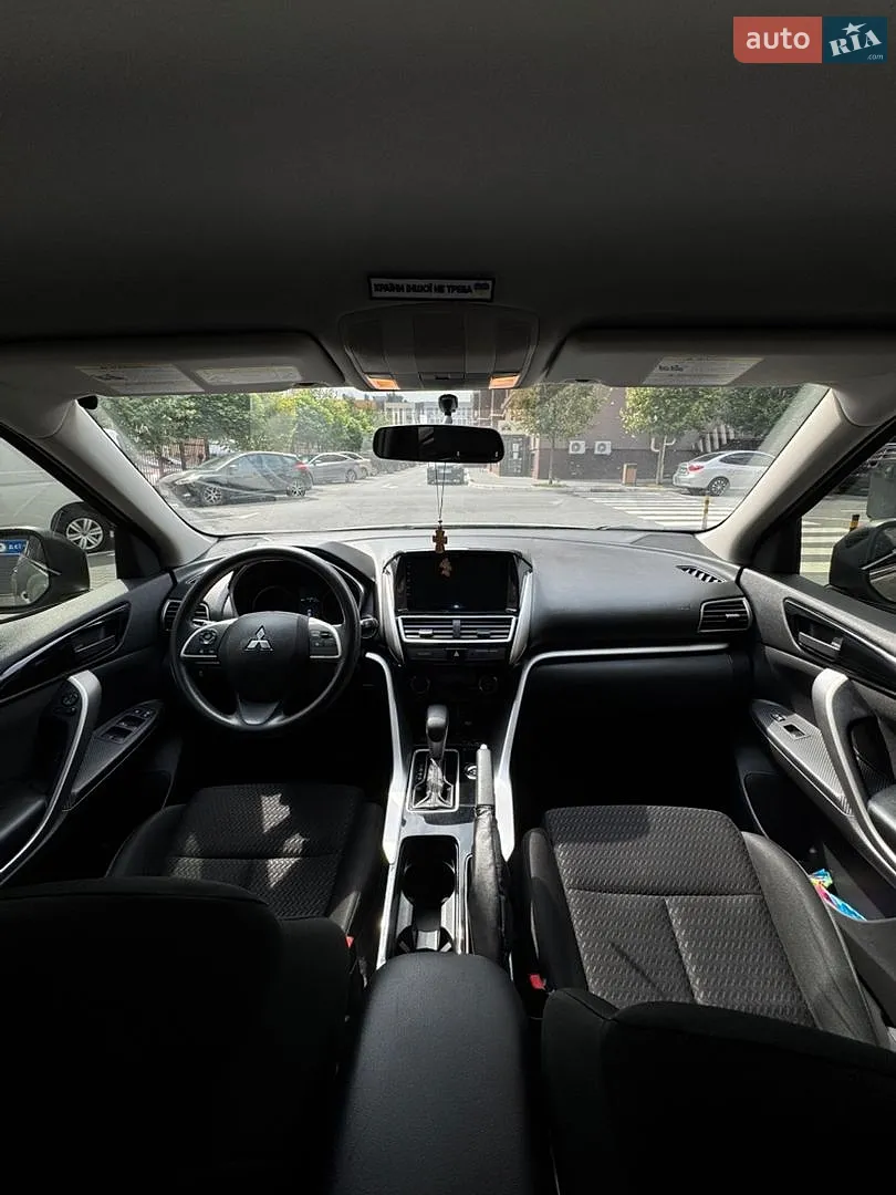 2019 Mitsubishi Eclipse Cross - мініатюра 9