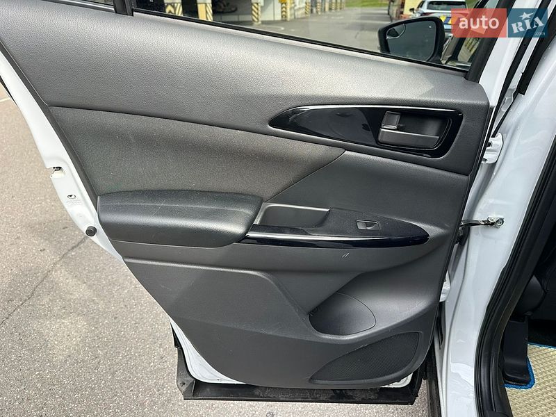 Внедорожник / Кроссовер Mitsubishi Eclipse Cross 2022 в Киеве фото 15 Внедорожник / Кроссовер Mitsubishi Eclipse Cross 2022 в Киеве