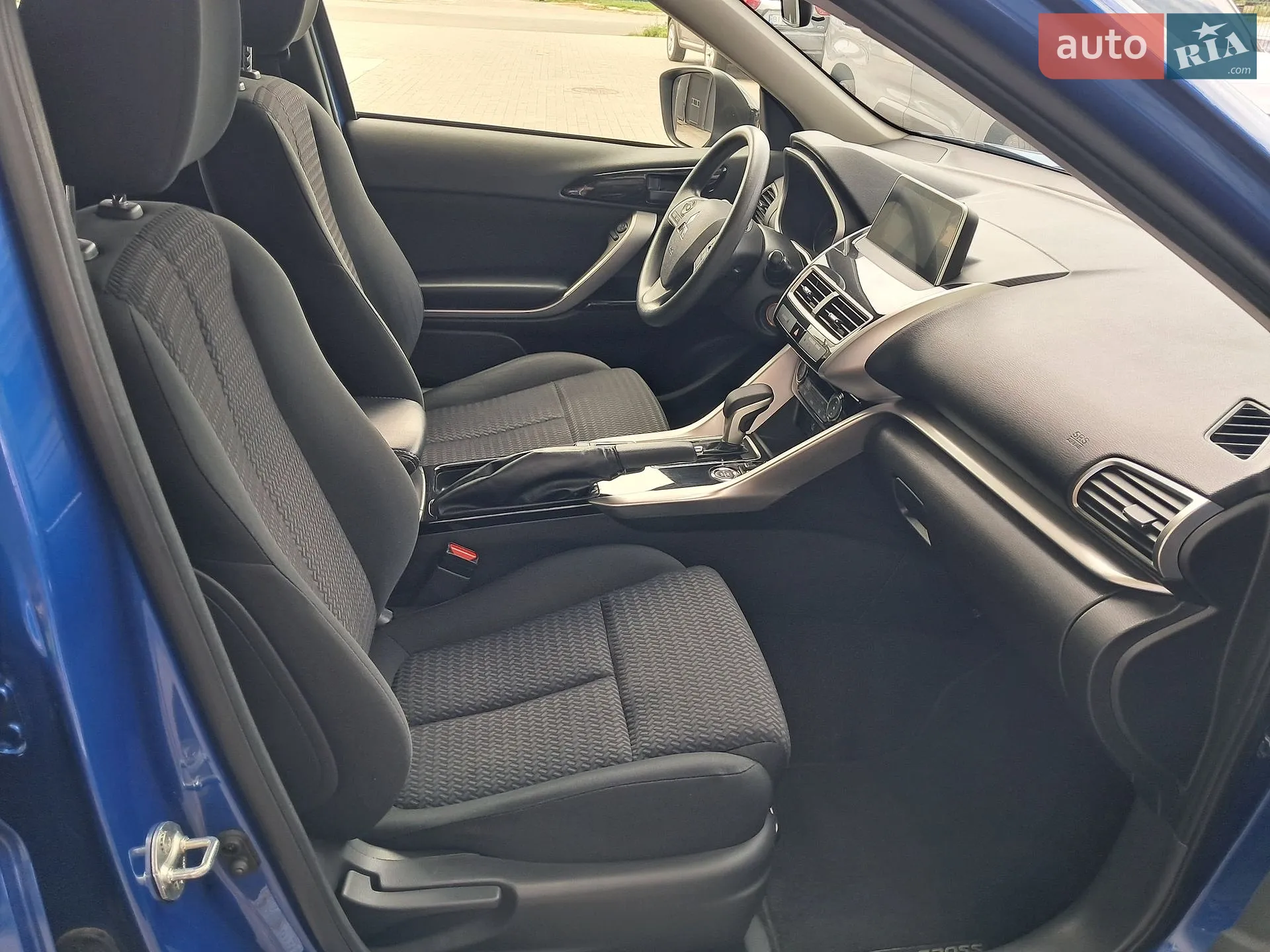 2019 Mitsubishi Eclipse Cross - мініатюра 76