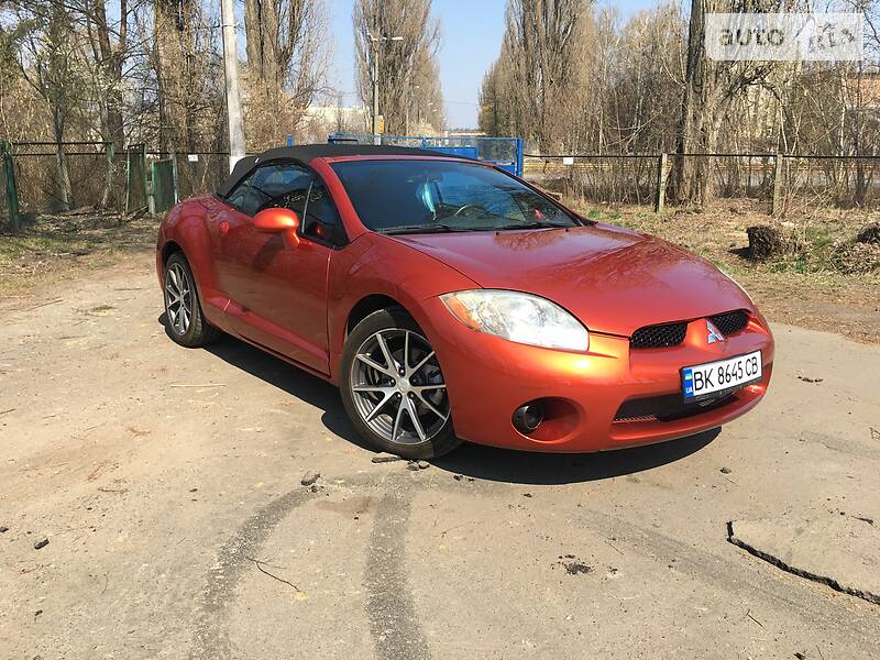 Купе Mitsubishi Eclipse 2011 в 