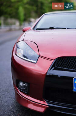 Купе Mitsubishi Eclipse 2010 в 