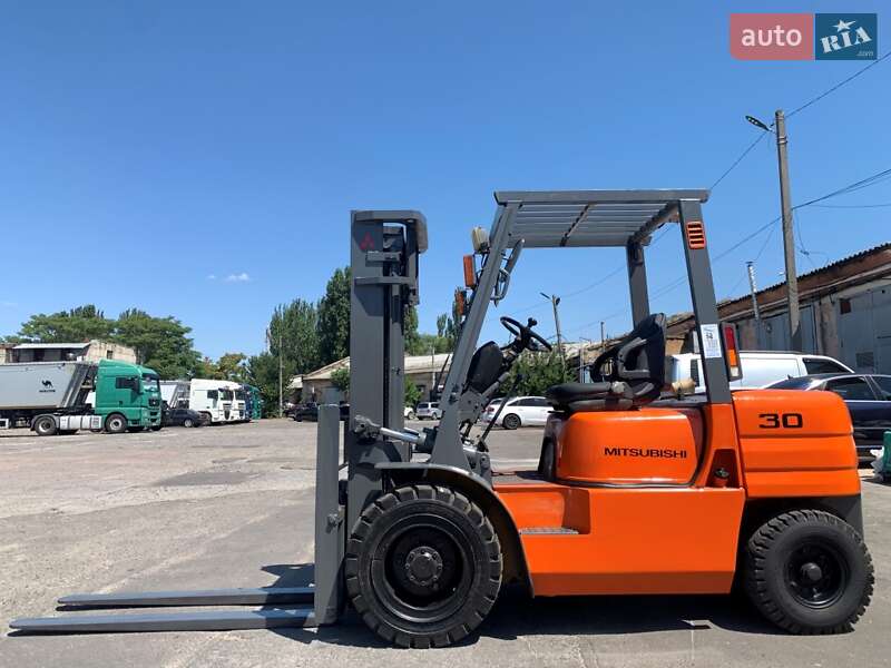 Mitsubishi FG 2000