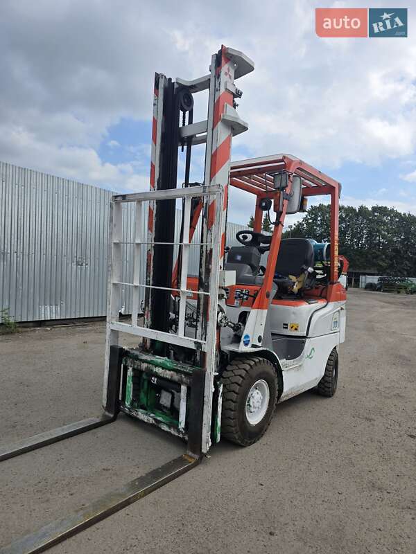 Вилочний навантажувач Mitsubishi FGE 2012 в Тернополі