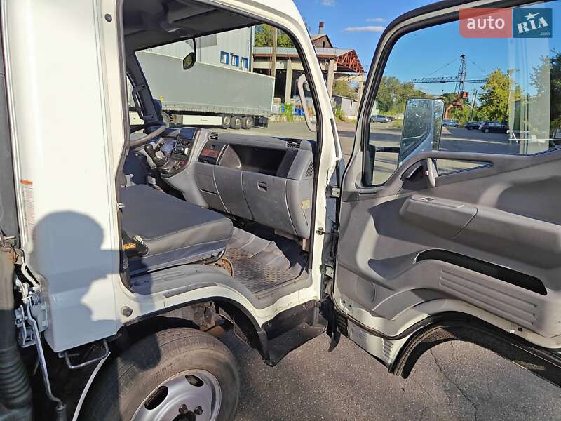 Грузовой фургон Mitsubishi Fuso Canter 2009 в Киеве