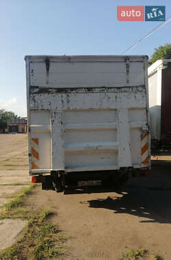 Вантажний фургон Mitsubishi Fuso Canter 2000 в 