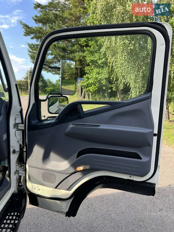 Грузовой фургон Mitsubishi Fuso Canter 2015 в Ковеле