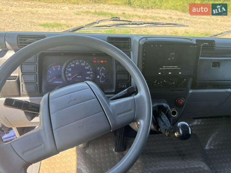 Грузовой фургон Mitsubishi Fuso Canter 2010 в Тальном