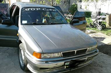 Хэтчбек Mitsubishi Galant 1989 в Крыжополе