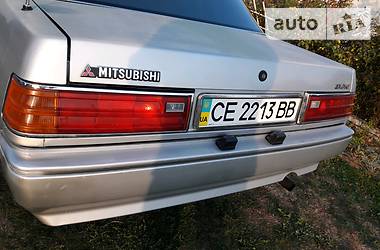 Седан Mitsubishi Galant 1987 в Черновцах