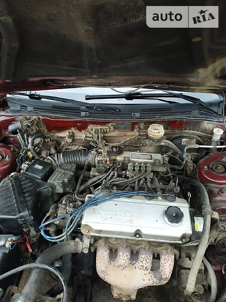 Седан Mitsubishi Galant 1995 в Львові