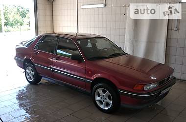 Хэтчбек Mitsubishi Galant 1990 в Нововолынске