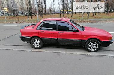 Седан Mitsubishi Galant 1992 в Киеве