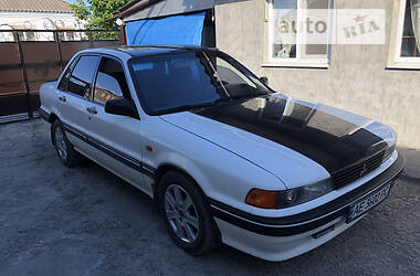 Седан Mitsubishi Galant 1991 в Дніпрі