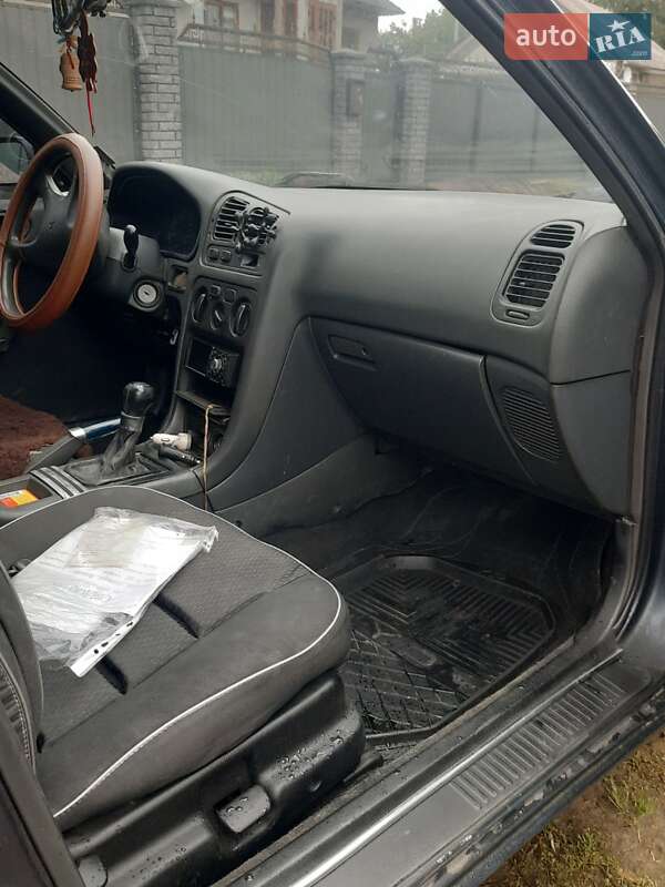Седан Mitsubishi Galant 1994 в Черновцах