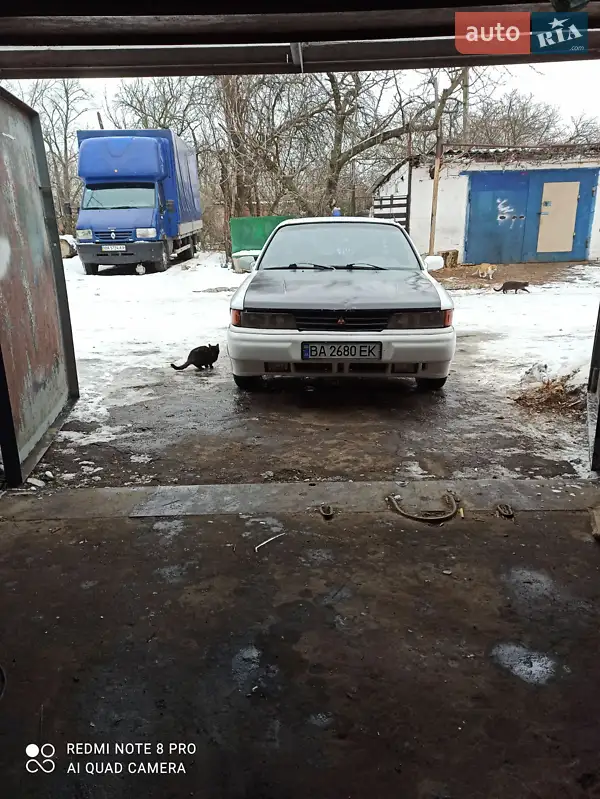 Седан Mitsubishi Galant 1988 в 