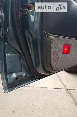 Хэтчбек Mitsubishi Galant 1989 в 