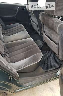 Хэтчбек Mitsubishi Galant 1989 в 