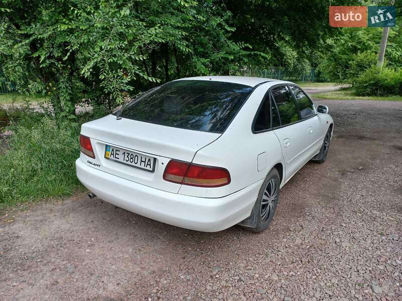 Лифтбек Mitsubishi Galant 1995 в Пятихатках