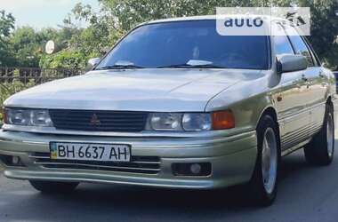 Седан Mitsubishi Galant 1988 в Кодимі