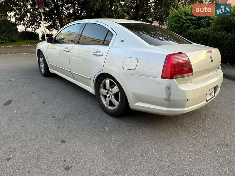 Седан Mitsubishi Galant 2004 в Миколаєві