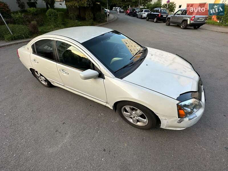 Седан Mitsubishi Galant 2004 в Миколаєві