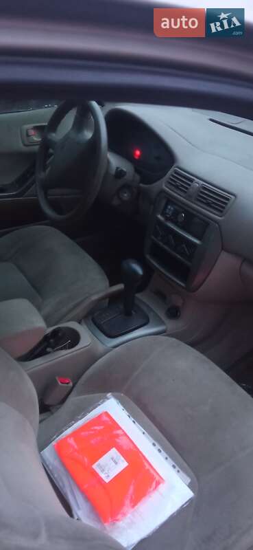 Седан Mitsubishi Galant 2002 в Измаиле