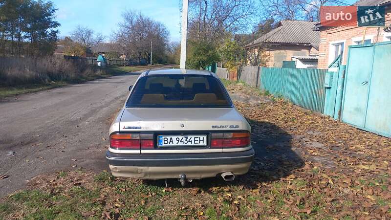Седан Mitsubishi Galant 1990 в Знаменке
