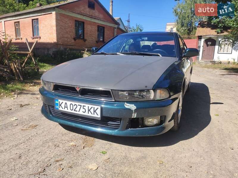 Седан Mitsubishi Galant 2000 в Киеве