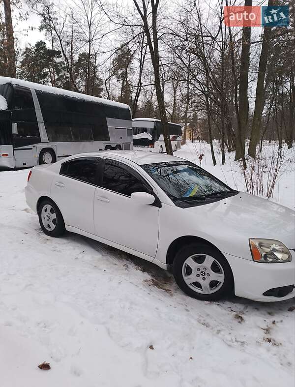 Седан Mitsubishi Galant 2011 в Киеве
