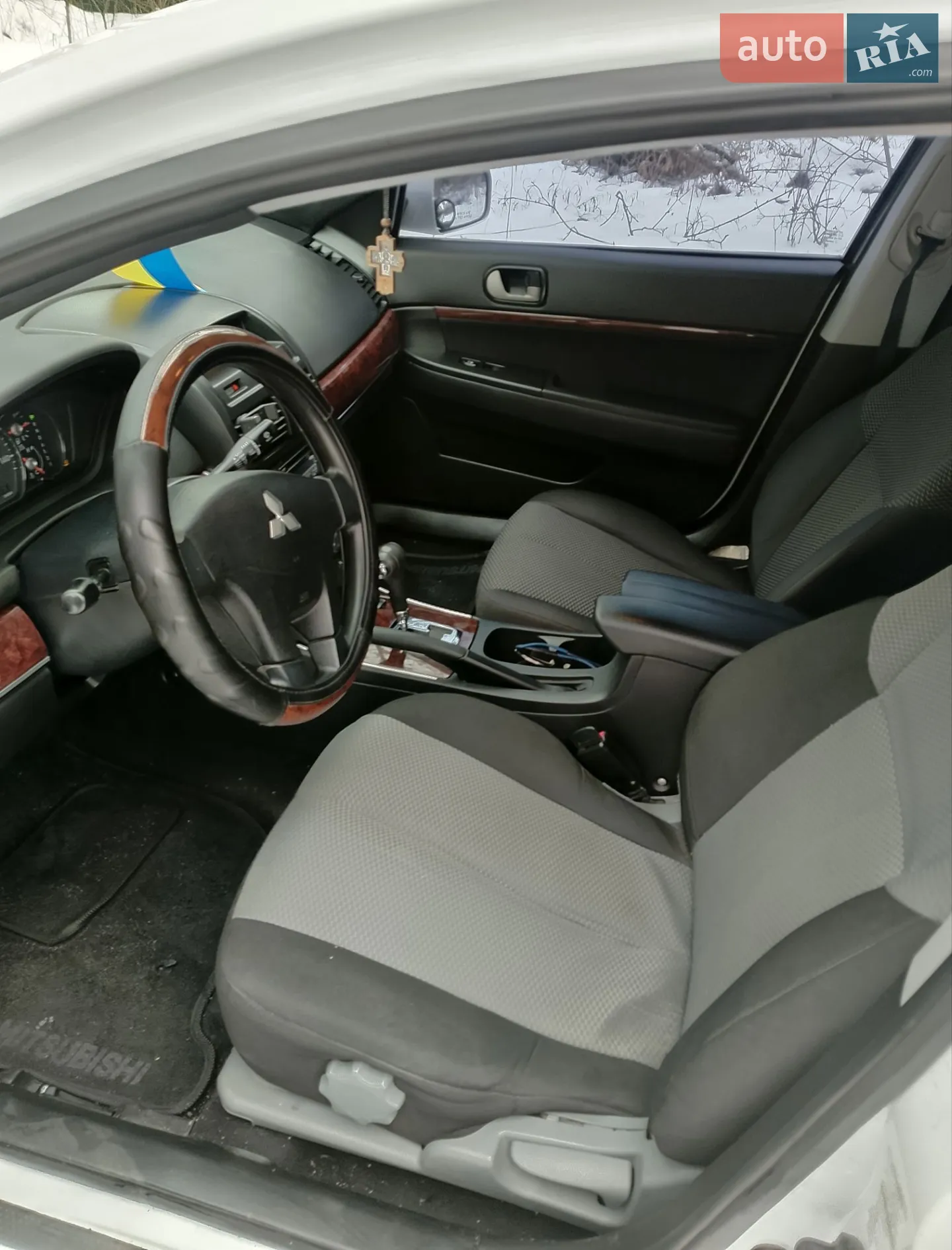 2011 Mitsubishi Galant - мініатюра 9