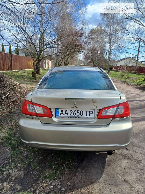 Седан Mitsubishi Galant 2008 в Переяславе