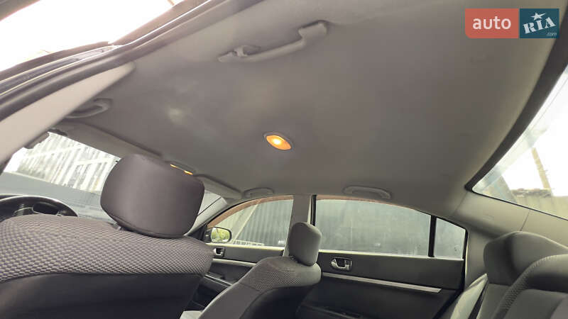 Седан Mitsubishi Galant 2008 в Львове