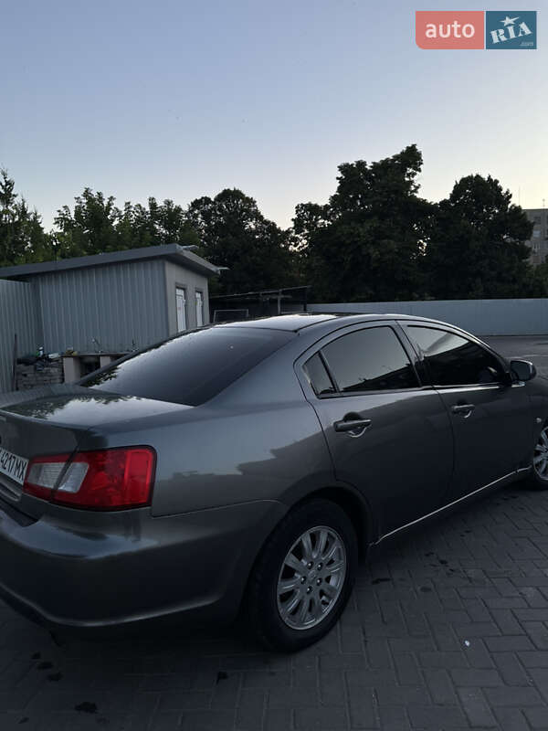 Седан Mitsubishi Galant 2008 в Никополе
