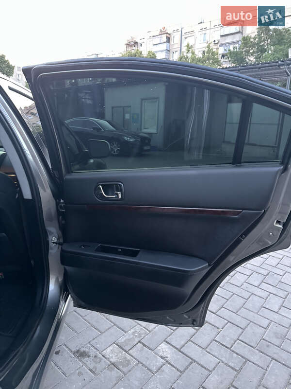 Седан Mitsubishi Galant 2008 в Никополе