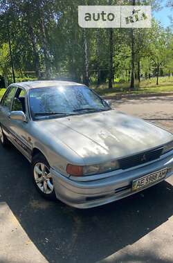 Седан Mitsubishi Galant 1992 в Першотравенске