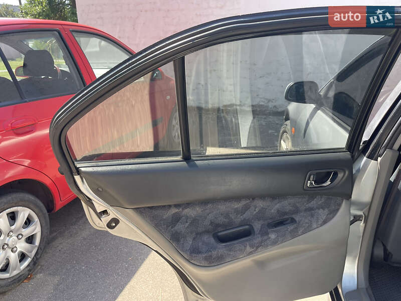 Седан Mitsubishi Galant 1997 в Измаиле