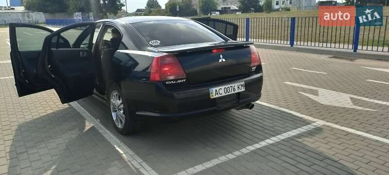 Седан Mitsubishi Galant 2004 в Нововолынске