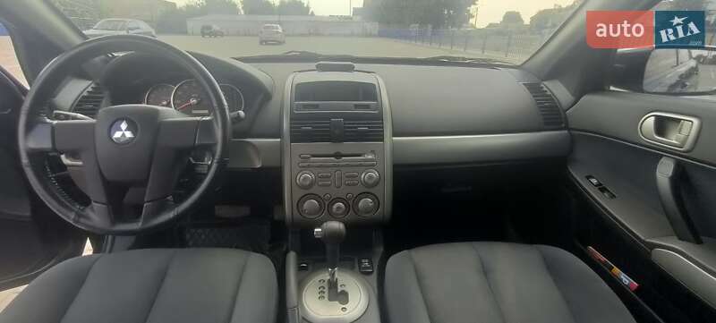 Седан Mitsubishi Galant 2004 в Нововолынске